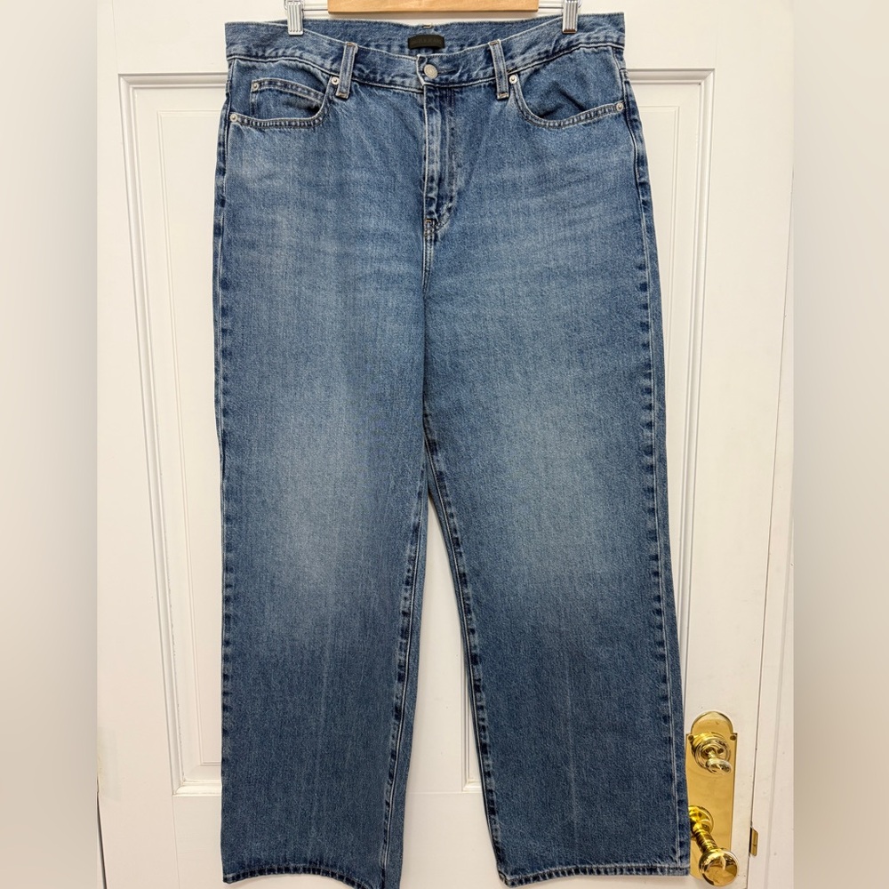 Uniqlo High Waist Straight Leg Jeans Size 32.  New- Washed but not Worn